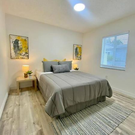 Beautiful & Relax Family House 2/1- Free Parking Villa Miami Exteriör bild