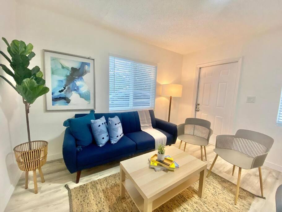 Beautiful & Relax Family House 2/1- Free Parking Villa Miami Exteriör bild